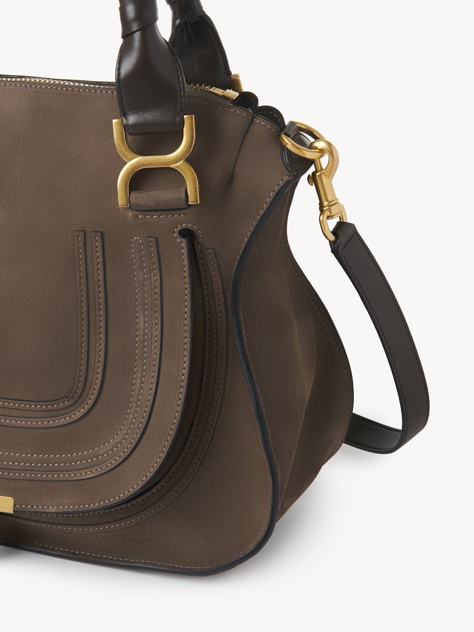 Marcie bag in nubuck leather Nubuck calfskin
Flannel Grey Product detail