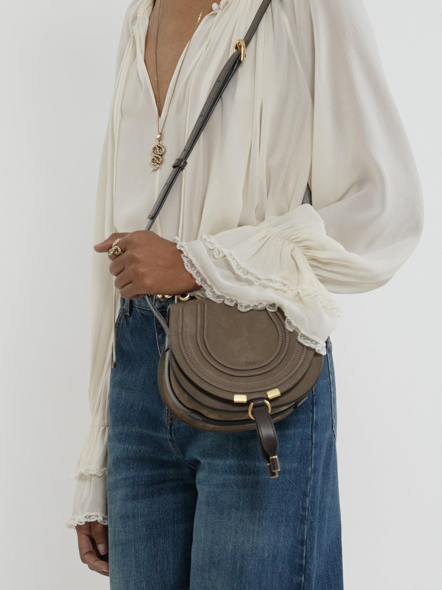 Small Marcie saddle bag in nubuck leather Nubuck calfskin
Flannel Grey [*** acc_altImage_shotV ***]