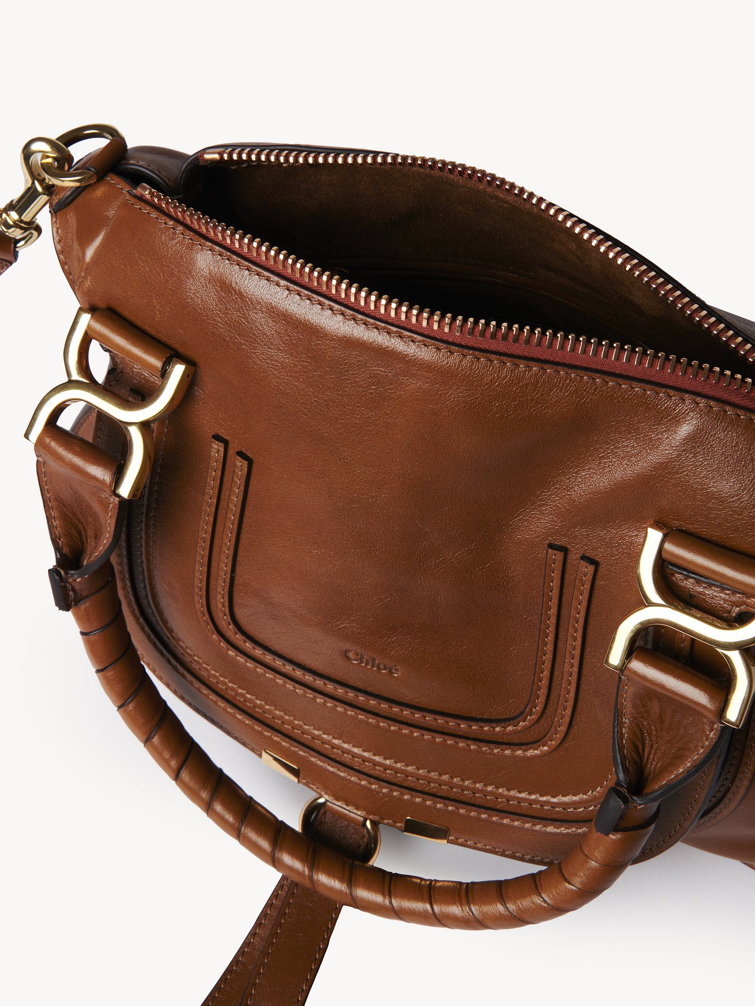 Small Marcie bag in shiny leather Shiny calfskin
Clay Brown 