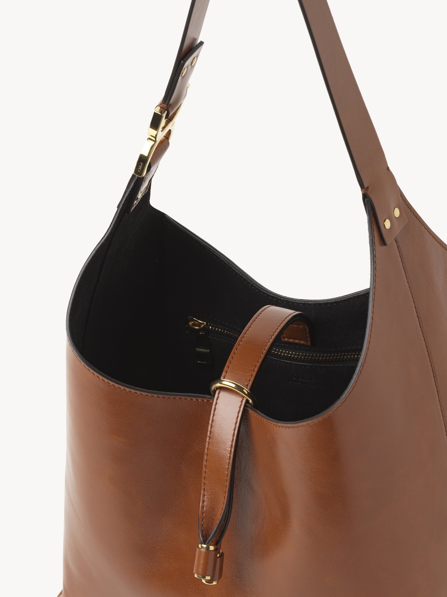 Small Marcie hobo bag in shiny leather Shiny calfskin
Clay Brown 