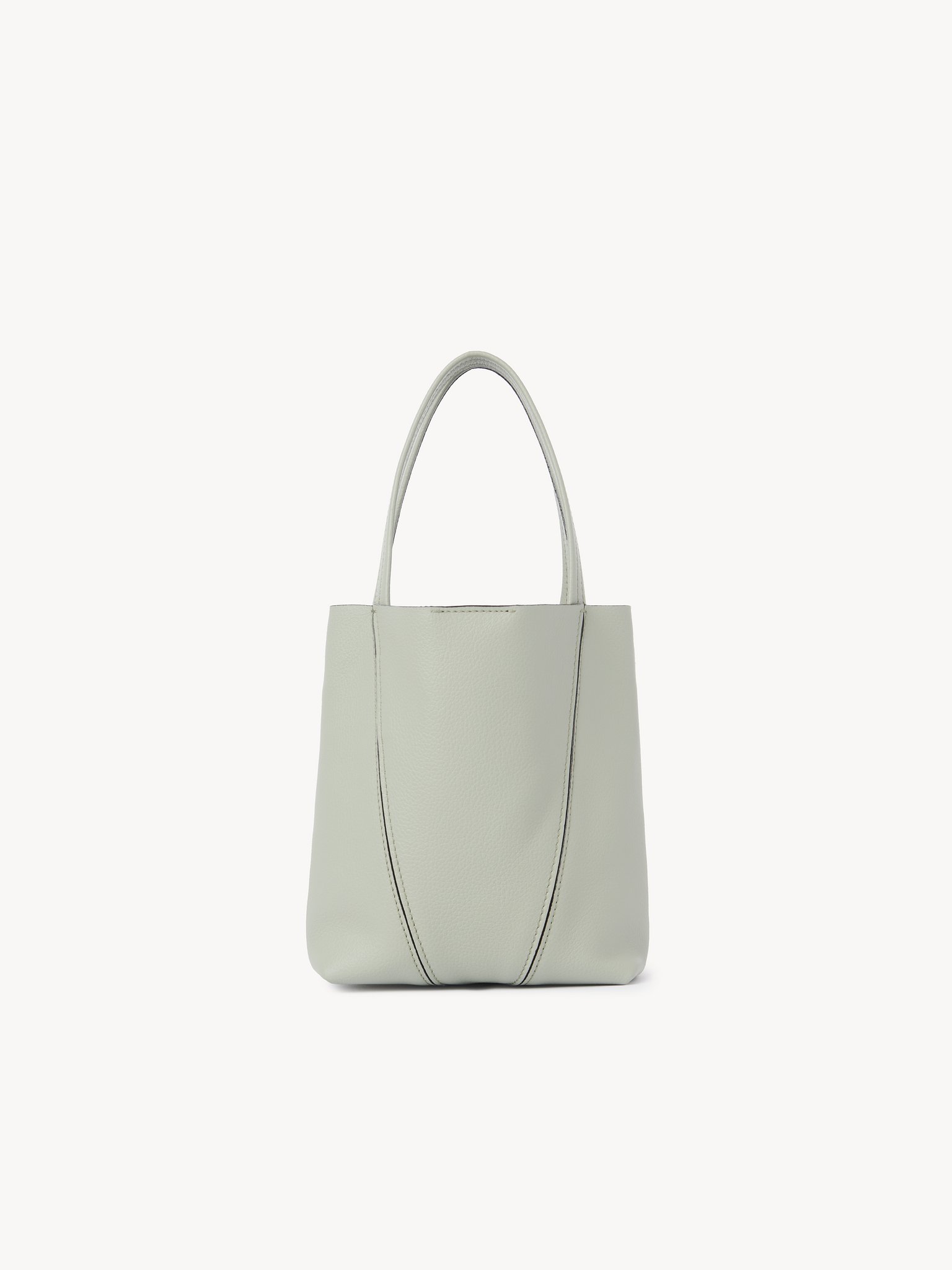 Small Chloé Spin tote bag in grained leather Shiny grained calfskin
Sea Grass Top view of the product