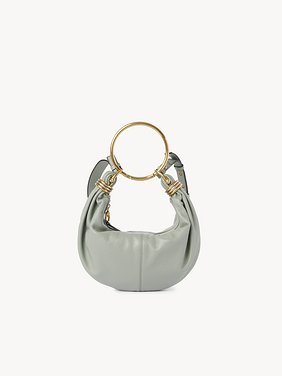 Small Bracelet Hobo bag in grained leather Shiny grained calfskin
Sea Grass 