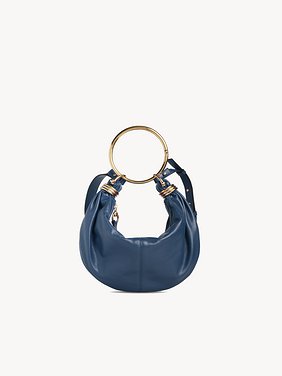 Small Bracelet Hobo bag in grained leather Shiny grained calfskin
Tapestry Blue 