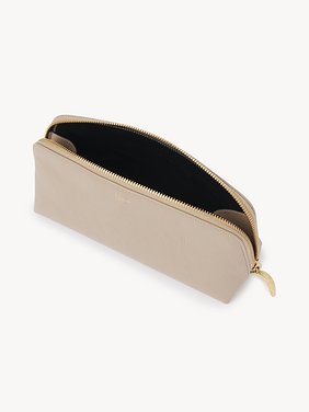 Banana cosmetic pouch in grained leather Shiny grained calfskin
Boyish Brown Product detail