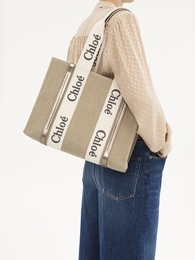 Woody tote bag in linen & leather Linen & metallized calfskin
Shiny Gray Back view of the product