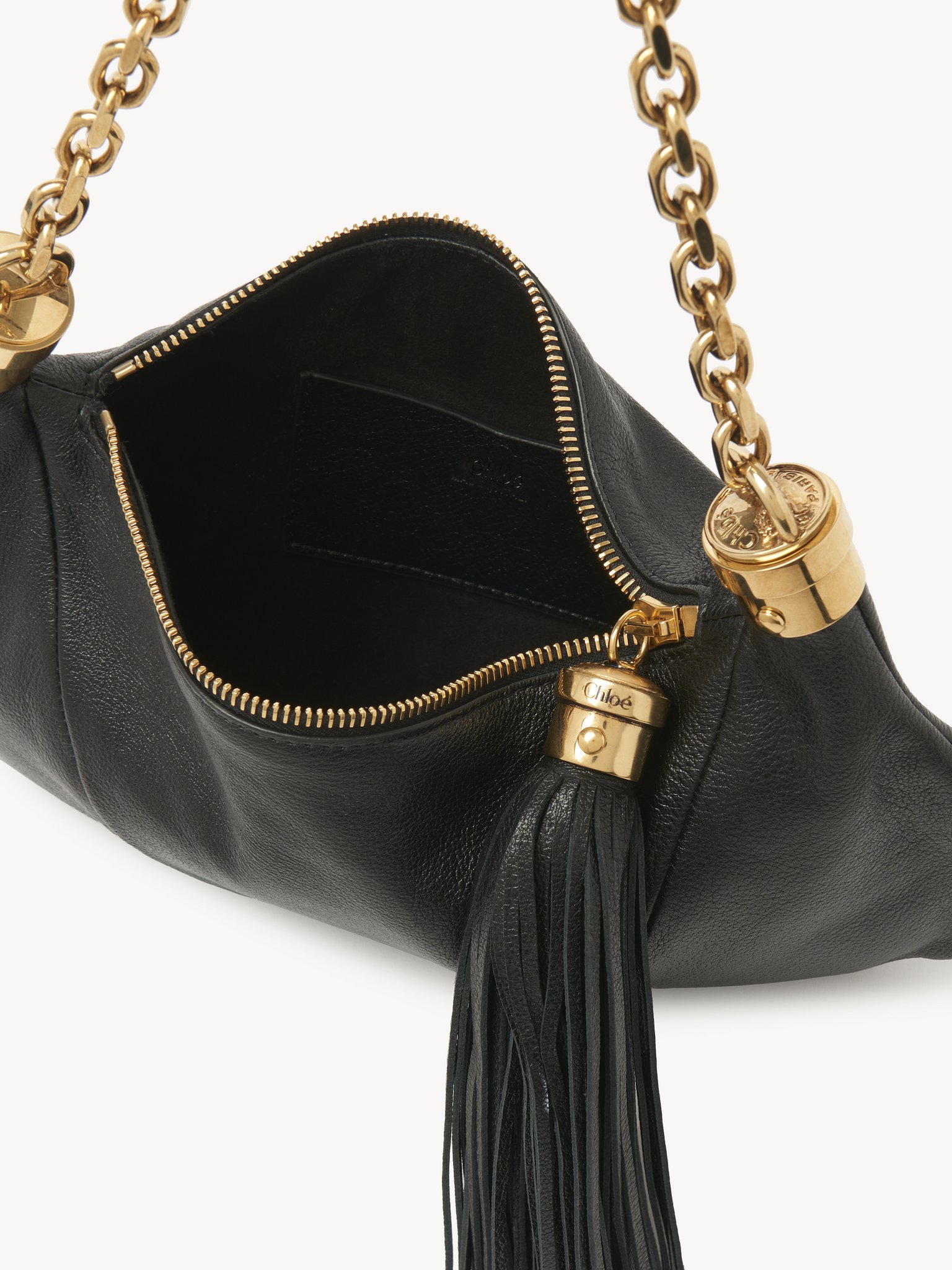 Small Chloé Foulard shoulder bag in grained leather Grained buffalo leather
Black Front view of the product being worn