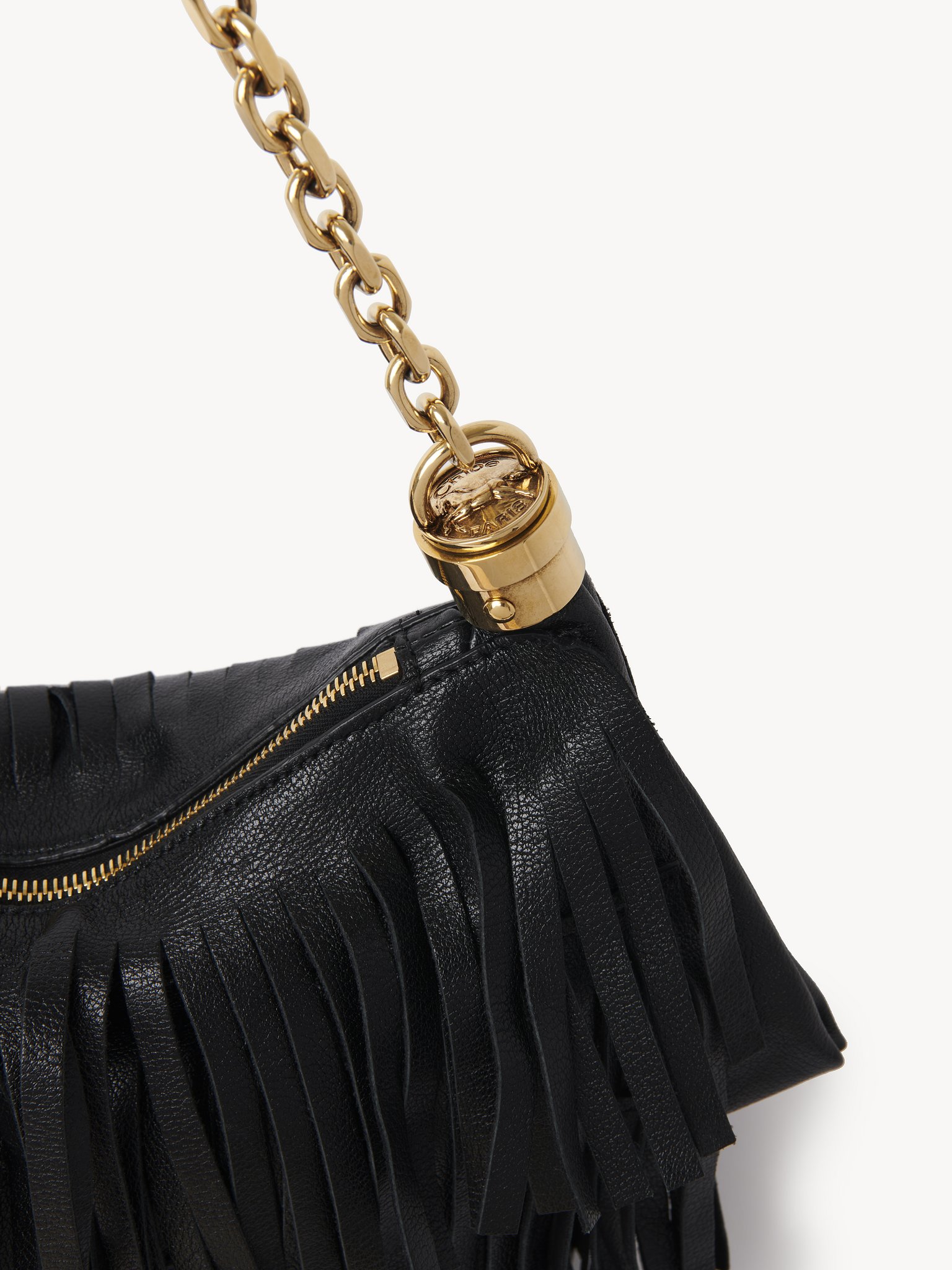 Small Chloé Foulard shoulder bag in fringed leather Fringed buffalo leather
Black Front view of the product being worn