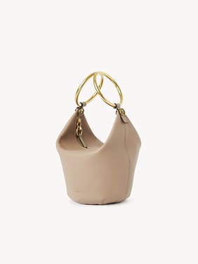 Small Bracelet handbag in grained leather Grained buffalo leather
Woodrose Product detail