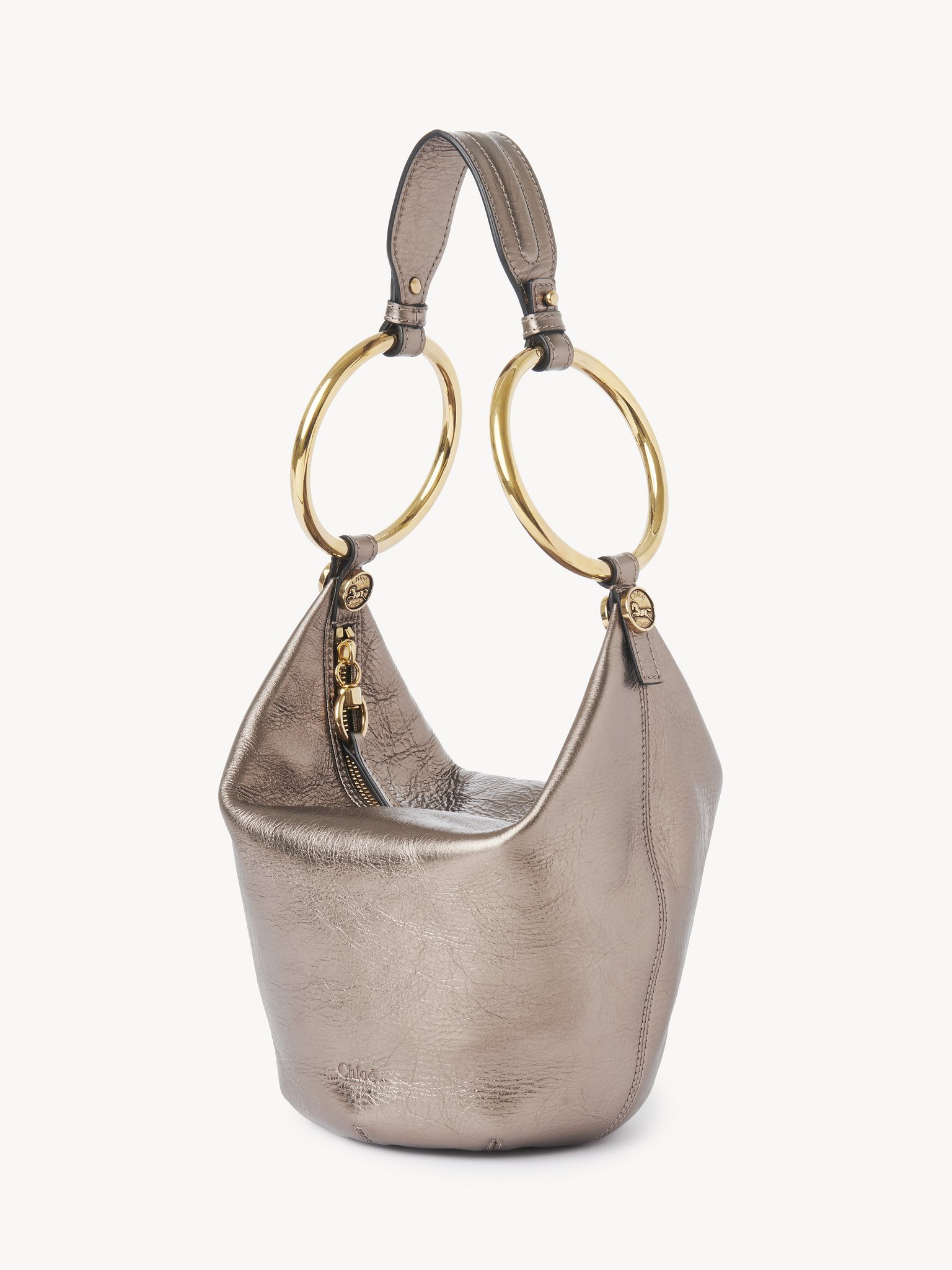 Small Bracelet handbag in metallised leather Metallised calfskin
Shiny Grey Front view of the product being worn