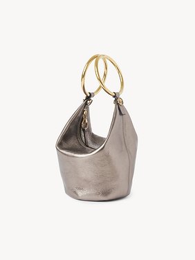 Small Bracelet handbag in metallised leather Metallised calfskin
Shiny Grey Product detail