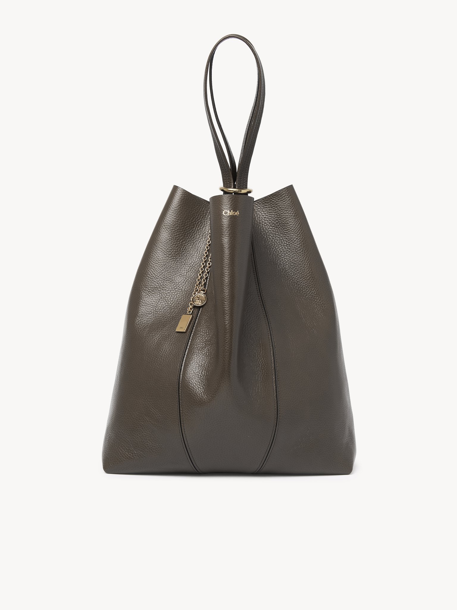 Large Chloé Spin tote bag in grained leather Shiny grained calfskin
Flannel Grey Back view of the product