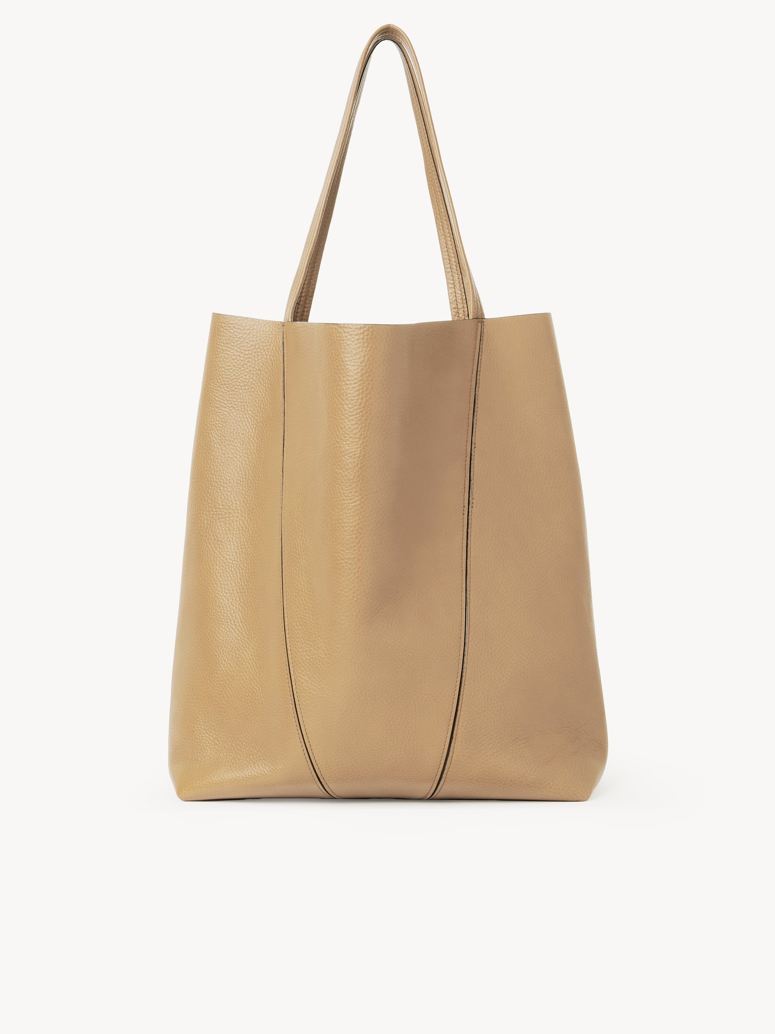 Large Chloé Spin tote bag in grained leather Shiny grained calfskin
Milky Brown Top view of the product