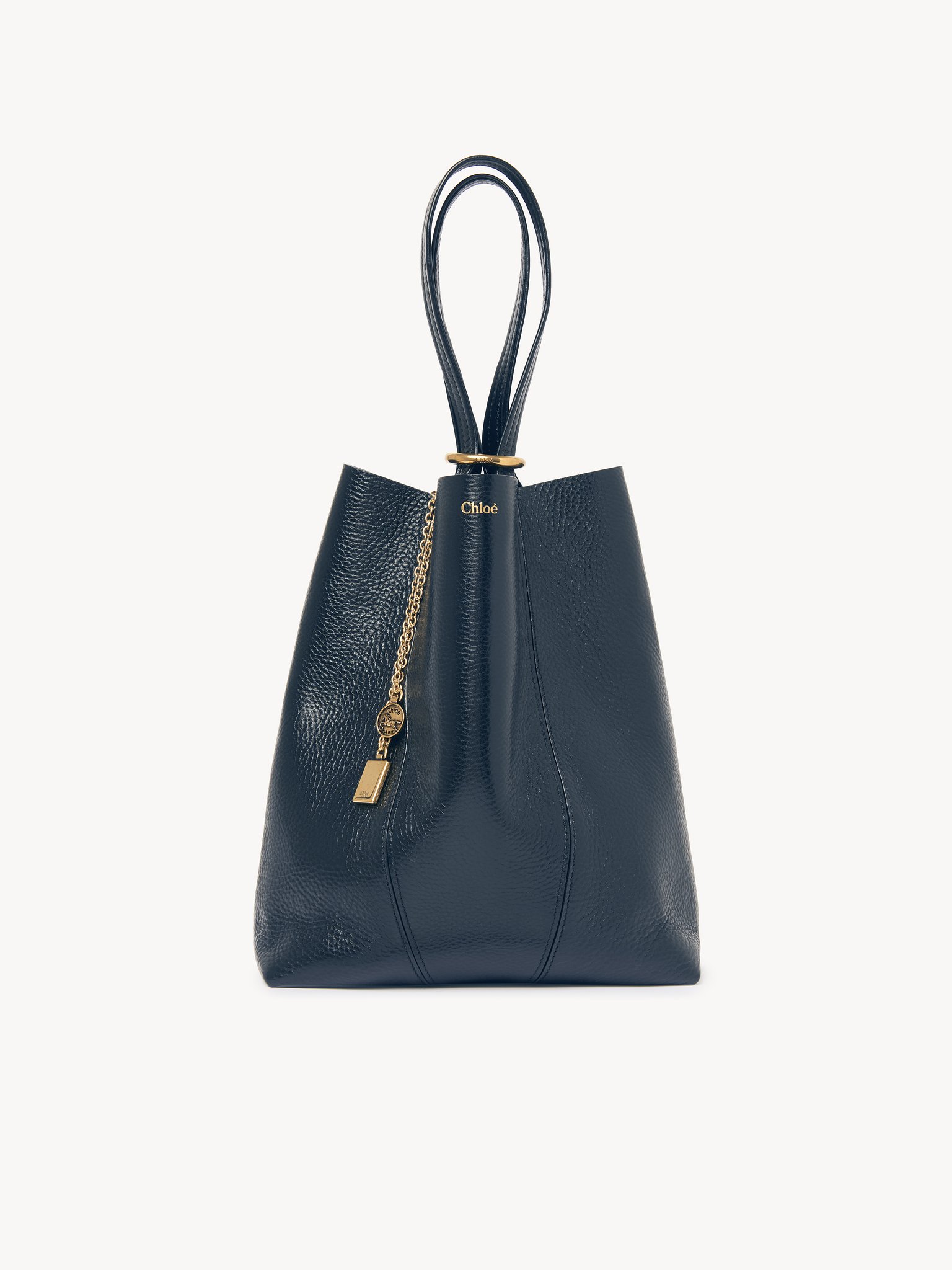 Chloé Spin tote bag in grained leather Shiny grained calfskin
Tapestry Blue Back view of the product