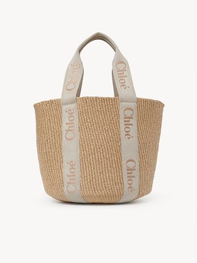 Bolso cesta grande Woody de fibras naturales Papel de comercio justo, cuero de becerro y cincha de poliéster con logotipo Chloé bordado
Vintage Khaki