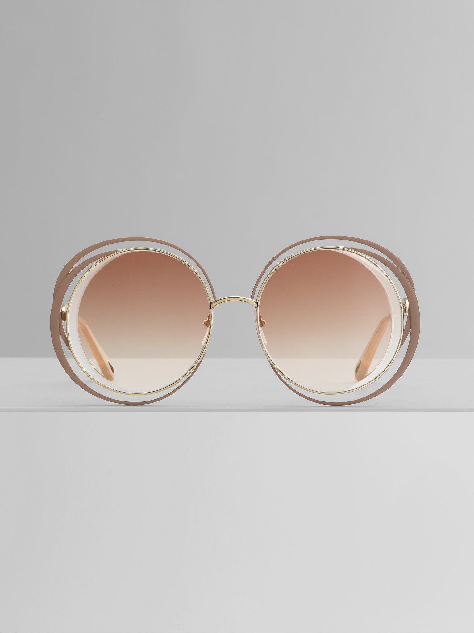 chloé carlina round oversized sunglasses