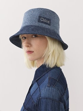 Romy bucket hat in denim Post-consumer recycled denim
Blue Multicolor 