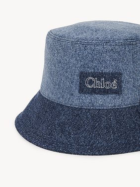 Romy bucket hat in denim Post-consumer recycled denim
Blue Multicolor Back view of the product