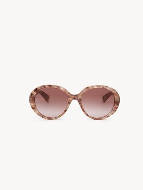 Gayia sunglasses Rose Havana recycled acetate & bio-based nylon
Gradient Burgundy lenses Back view of the product