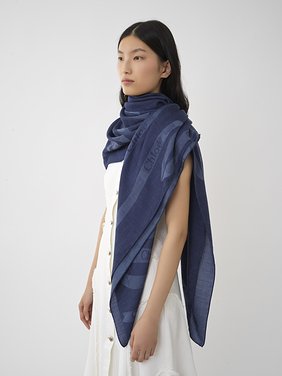 Square shawl in wool, silk & cashmere Ribbon jacquard
Denim Blue Top view of the product