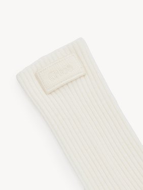 The Chloé Signature socks in wool knit Virgin wool
Light Camel Product detail