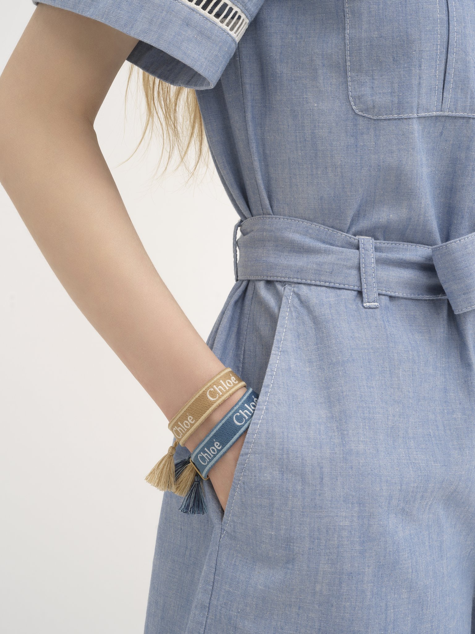 Woody Bracelet Brass, linen & cotton
Nickel Blue Top view of the product