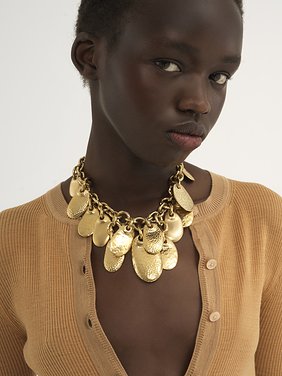 The Chloé Petal necklace Brass
Vintage Gold Back view of the product