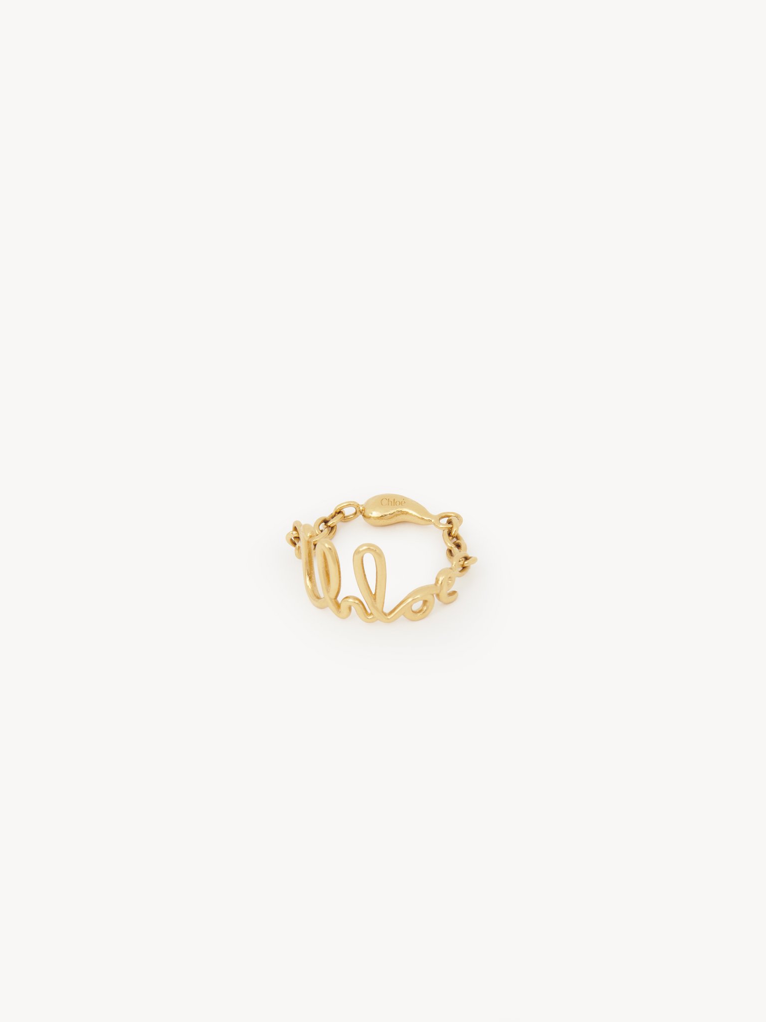 The Chloé Iconic ring Brass
Vintage Gold Front view of the product being worn