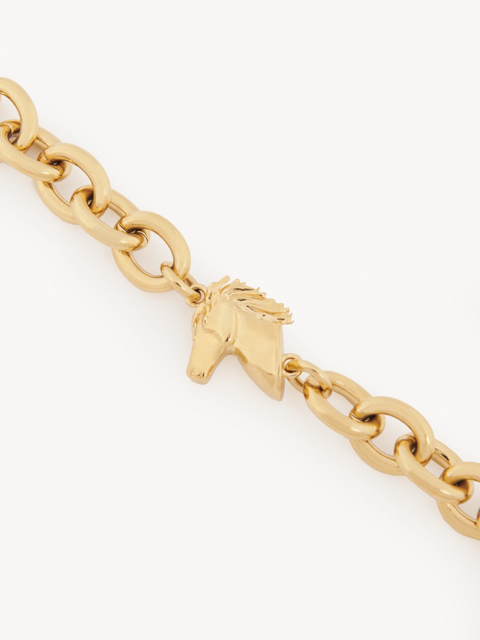 The Chloé Charms bracelet Brass
Vintage Gold Product detail