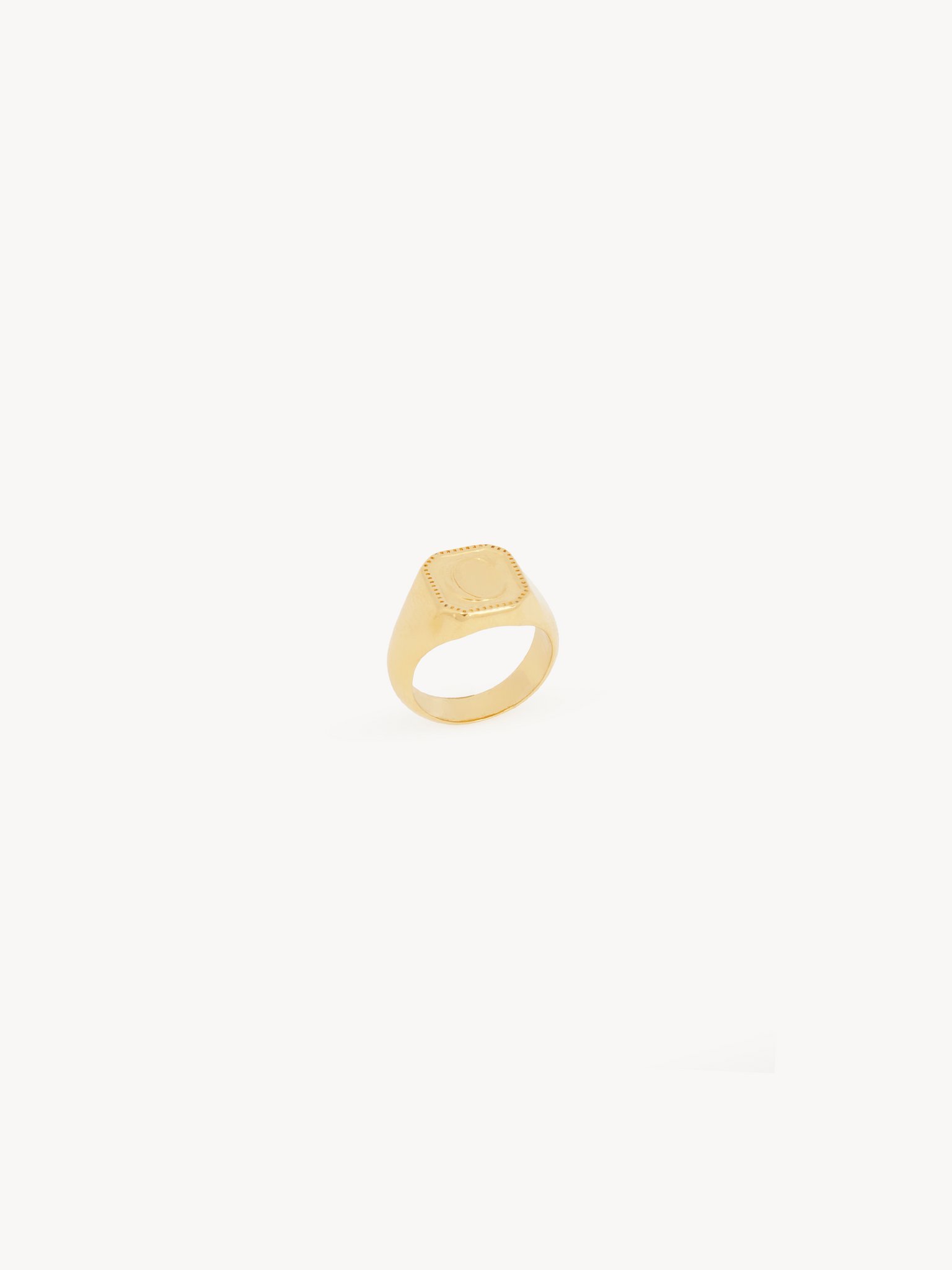 The Chloé Charms ring Brass
Vintage Gold Product detail