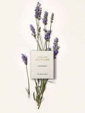 Atelier des Fleurs Lavanda オードパルファム 商品を上からとった写真