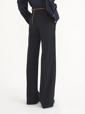 Tailored pants in wool grain de poudre Lower-impact wool grain de poudre
Eclipse Blue 