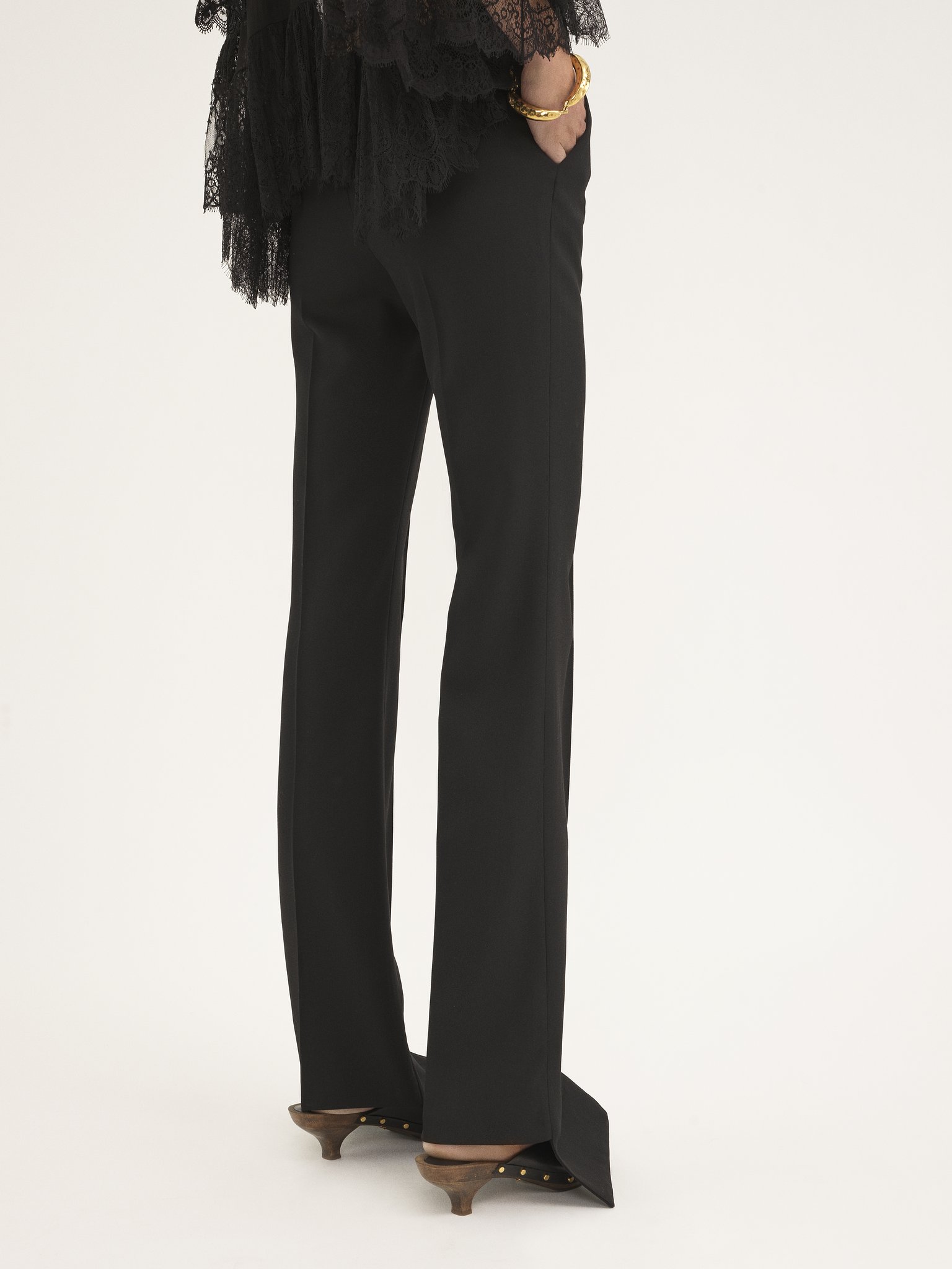 Broken-heel slim pants in wool grain de poudre Lower-impact wool grain de poudre
Black Top view of the product