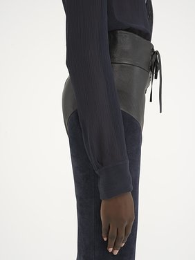 Lace-up flared patchwork pants in leather Suede calfskin & nappa leather
Evening Blue 