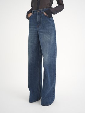 Wide-leg jeans in denim Organic cotton denim
Night Blue Product detail