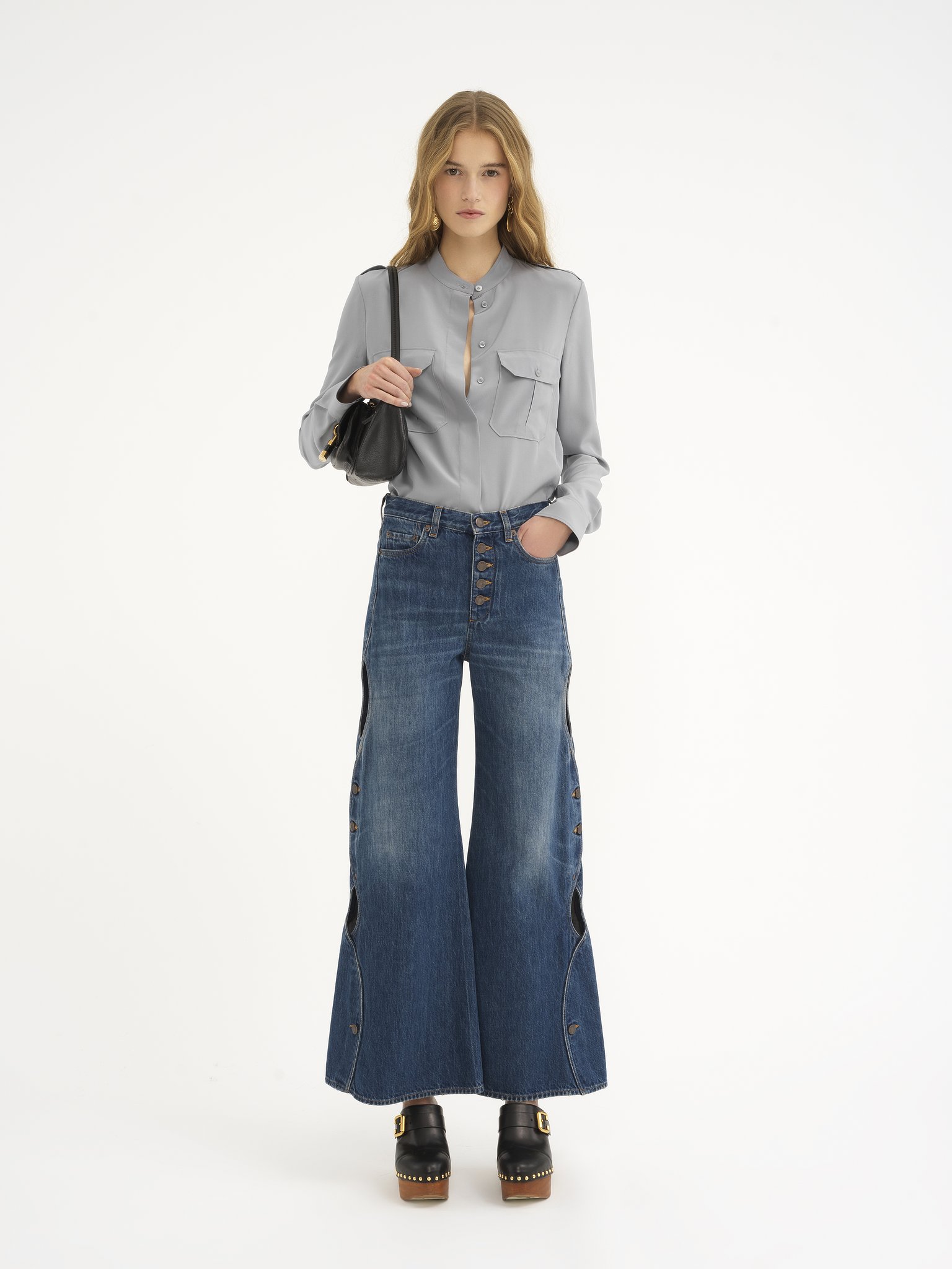 Cropped cut-out scallop jeans in denim Organic cotton denim
Night Blue Back view of the product