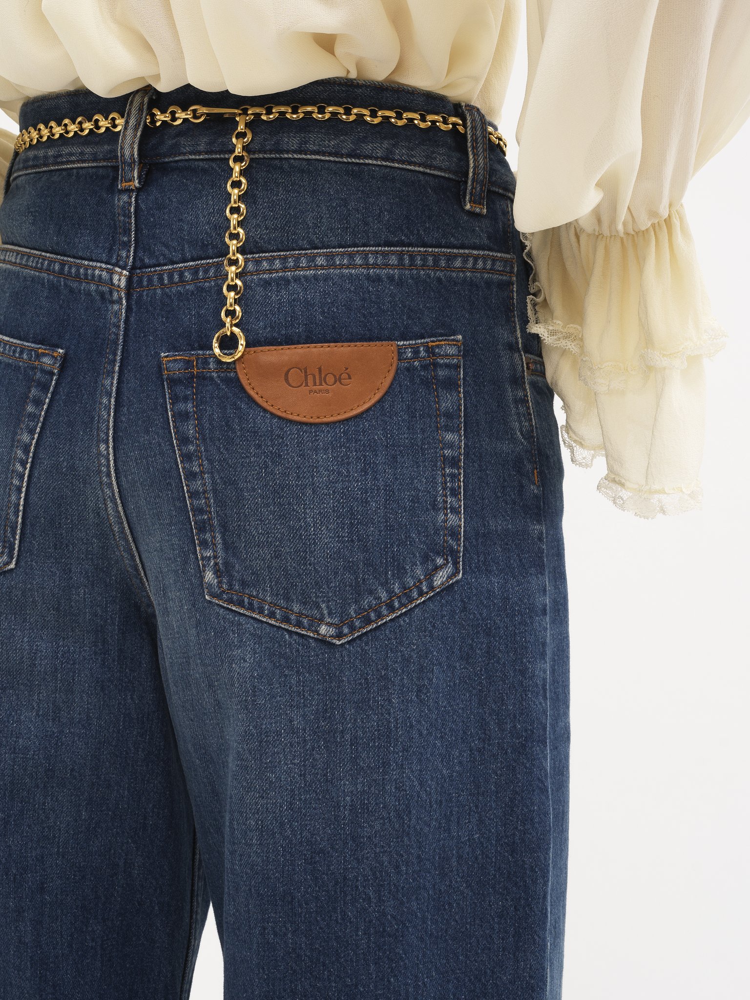 Cropped wide-leg jeans in denim Organic cotton indigo denim
Night Blue Front view of the product being worn