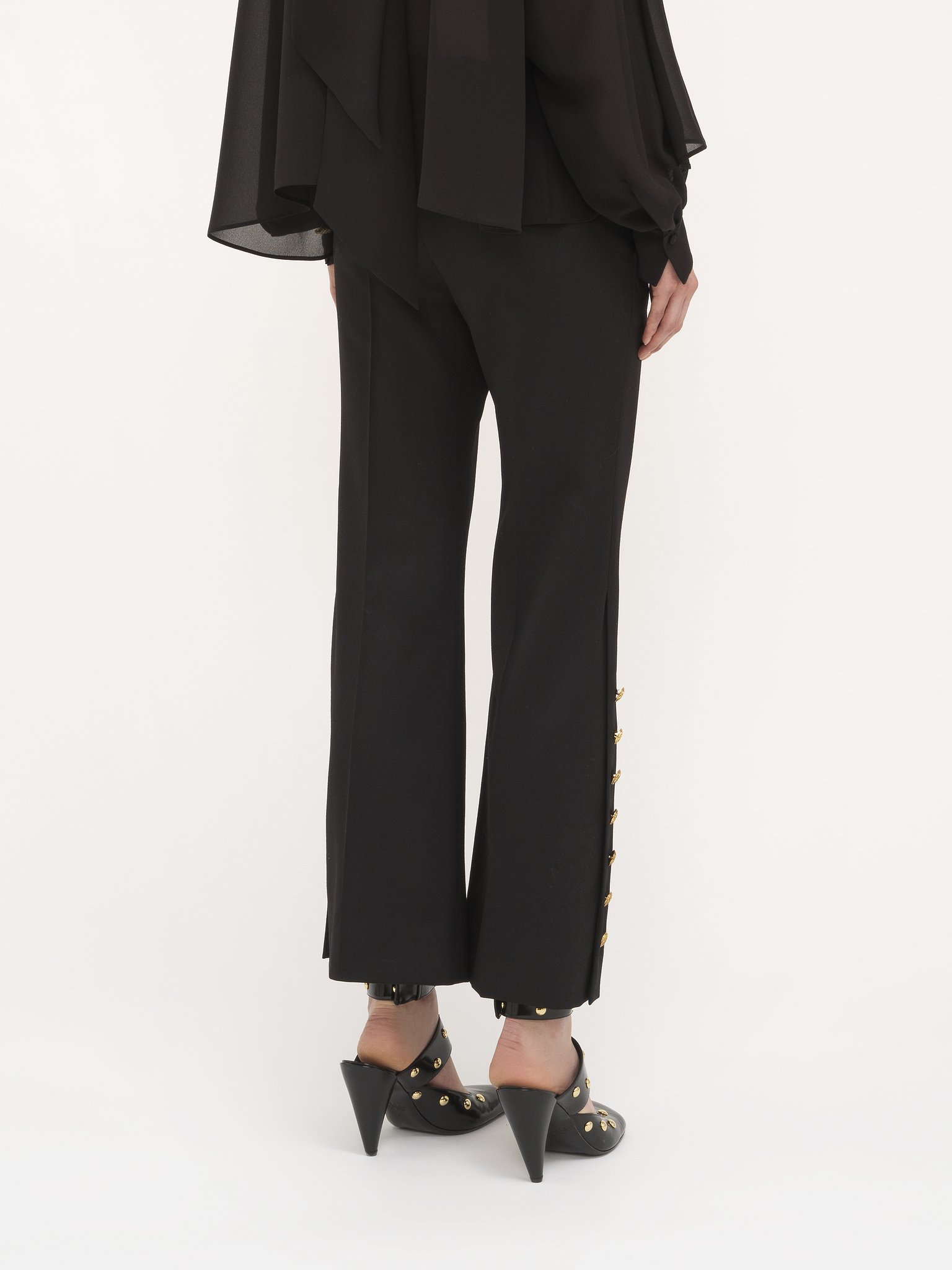 Cropped trousers in wool grain de poudre Lower-impact stretch wool grain de poudre
Black Top view of the product