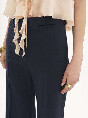 Flared tailored pants in stretch wool Lower-impact iconic stretch wool
Eclipse Blue 