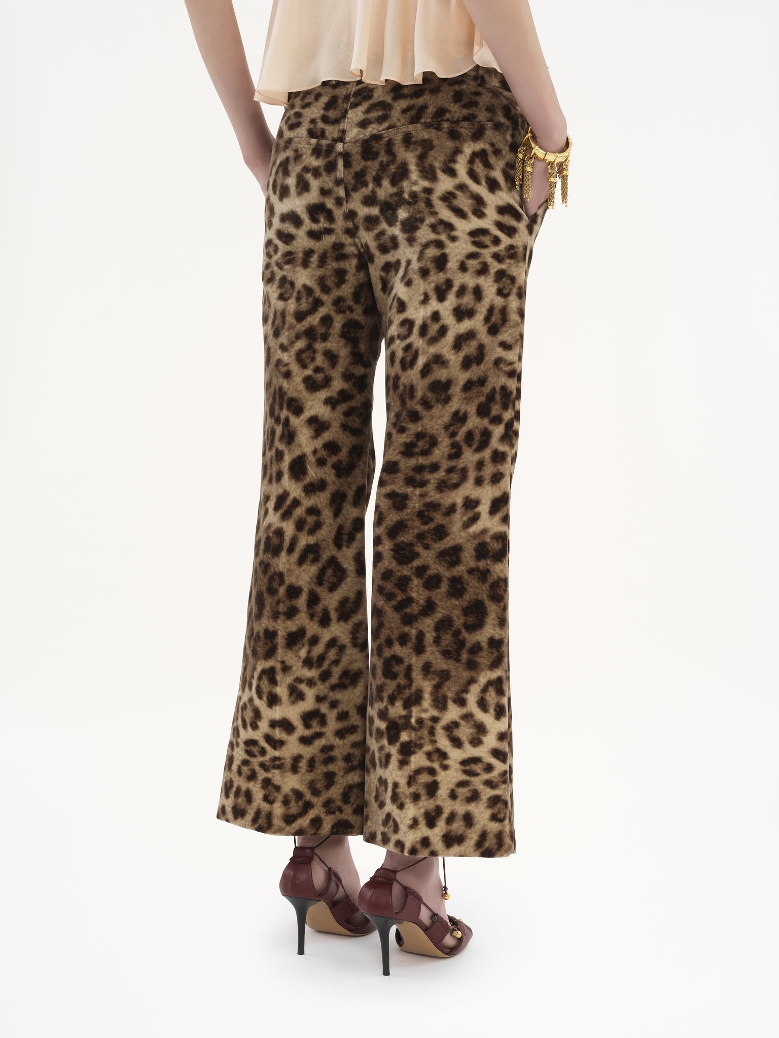 Cropped bootcut trousers in leopard-print cotton velvet Leopard print on cotton velvet
Worn Brown Top view of the product