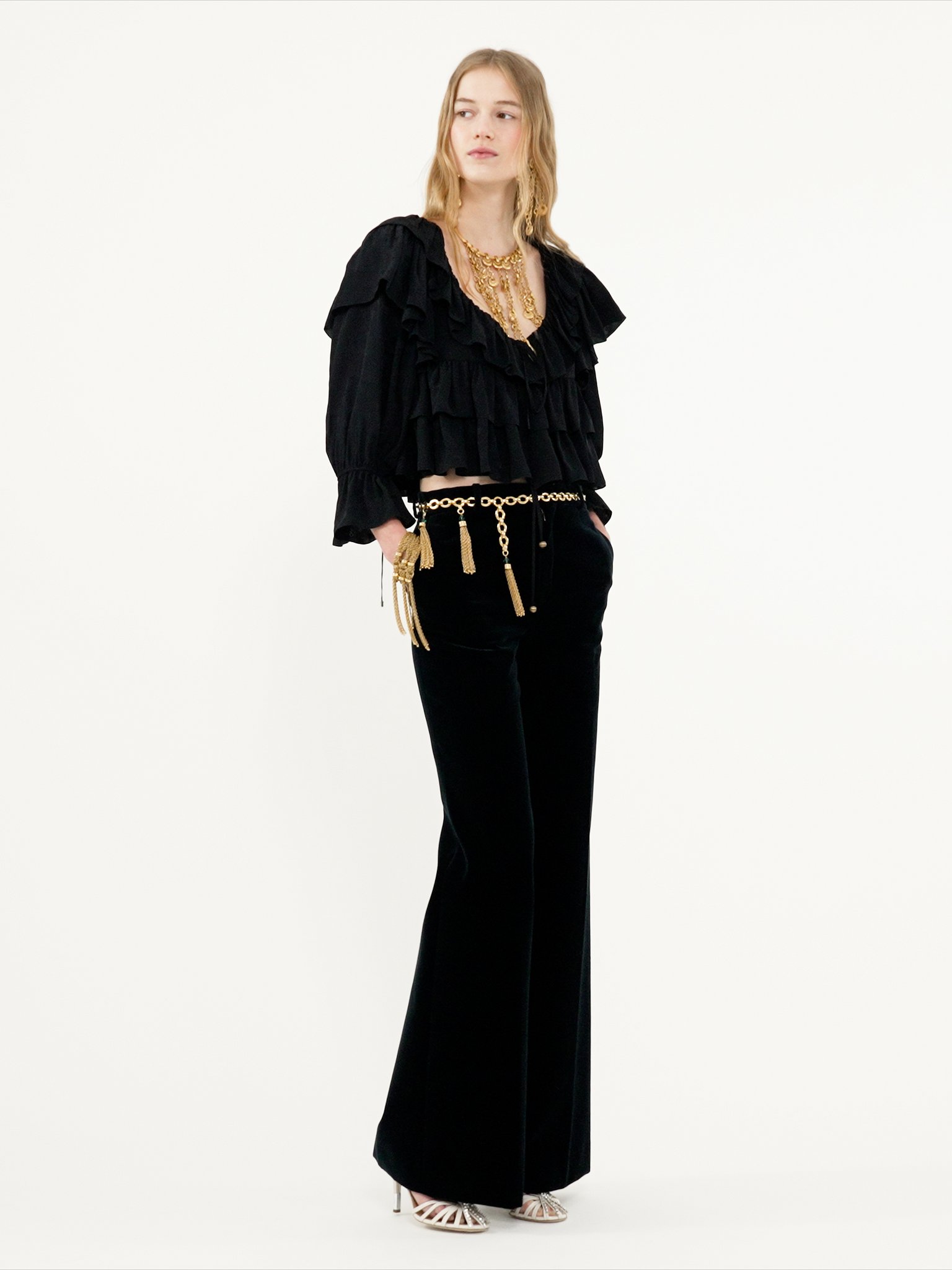 Flared tailored pants in velvet Soft cotton velvet
Evening Blue [*** acc_altImage_shotV ***]